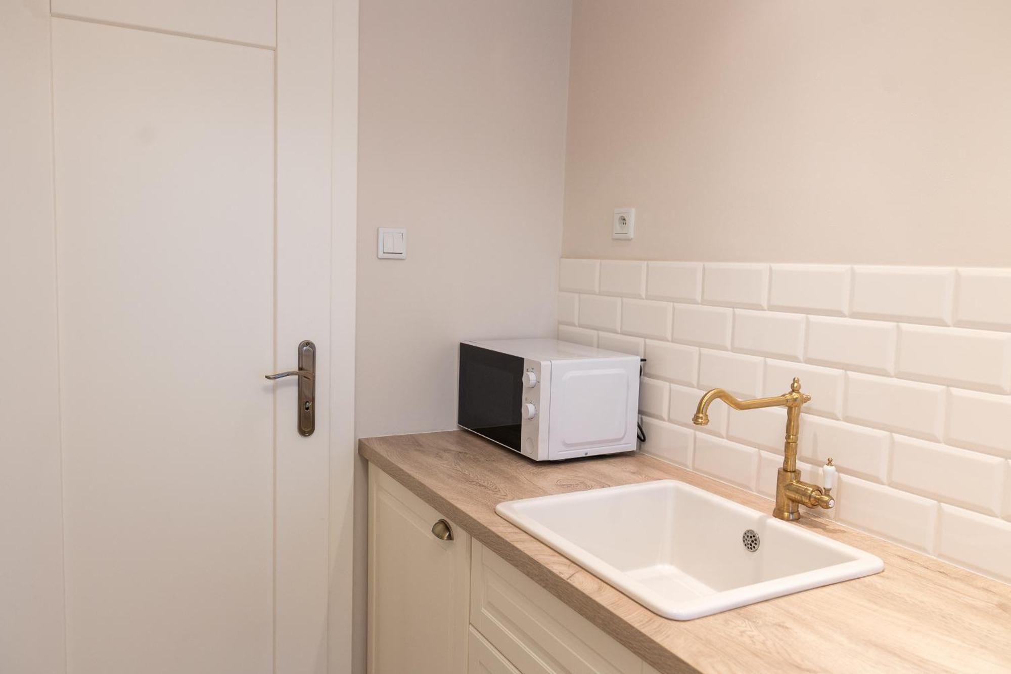 Apartment Przytulny Obok Jasnej Gory By Renters Czestochowa